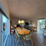 Casa vacanze Awesome In With 4 Bedrooms And Internet Ebeltoft